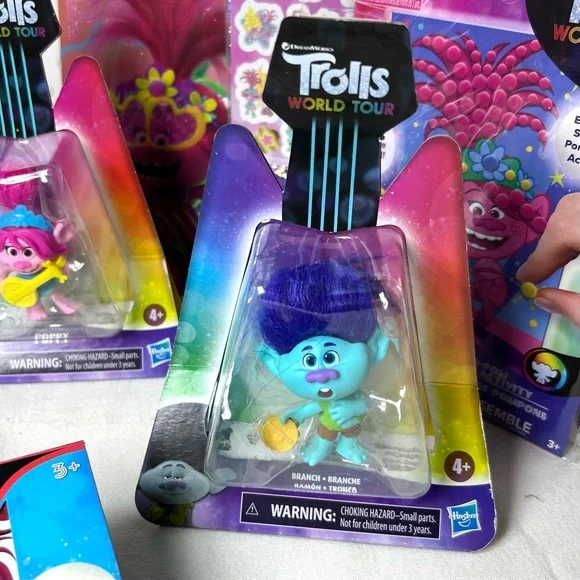 THE TROLLS 2 WORLD TOUR COLLECTION GIFT SET - Picture 7 of 16